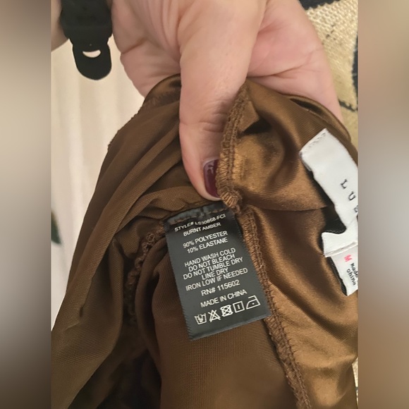 New LUSH ruched pencil skirt - Picture 10 of 14